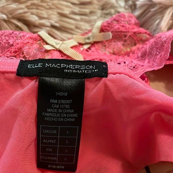 Two Elle MacPherson Intimates Essential Luxury Thongs - Picture 5 of 7